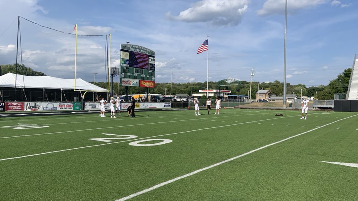 Emporia State dominates Northeastern State in season opening 38-7 win