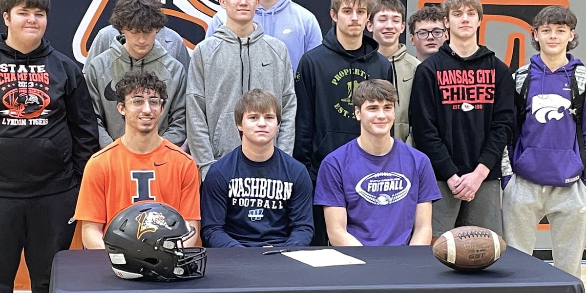 Trio of Tigers sign for collegiate football careers Trio of Tigers sign for collegiate football careers
