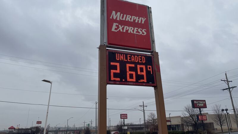 With holiday travel approaching, gas prices continue trending downward