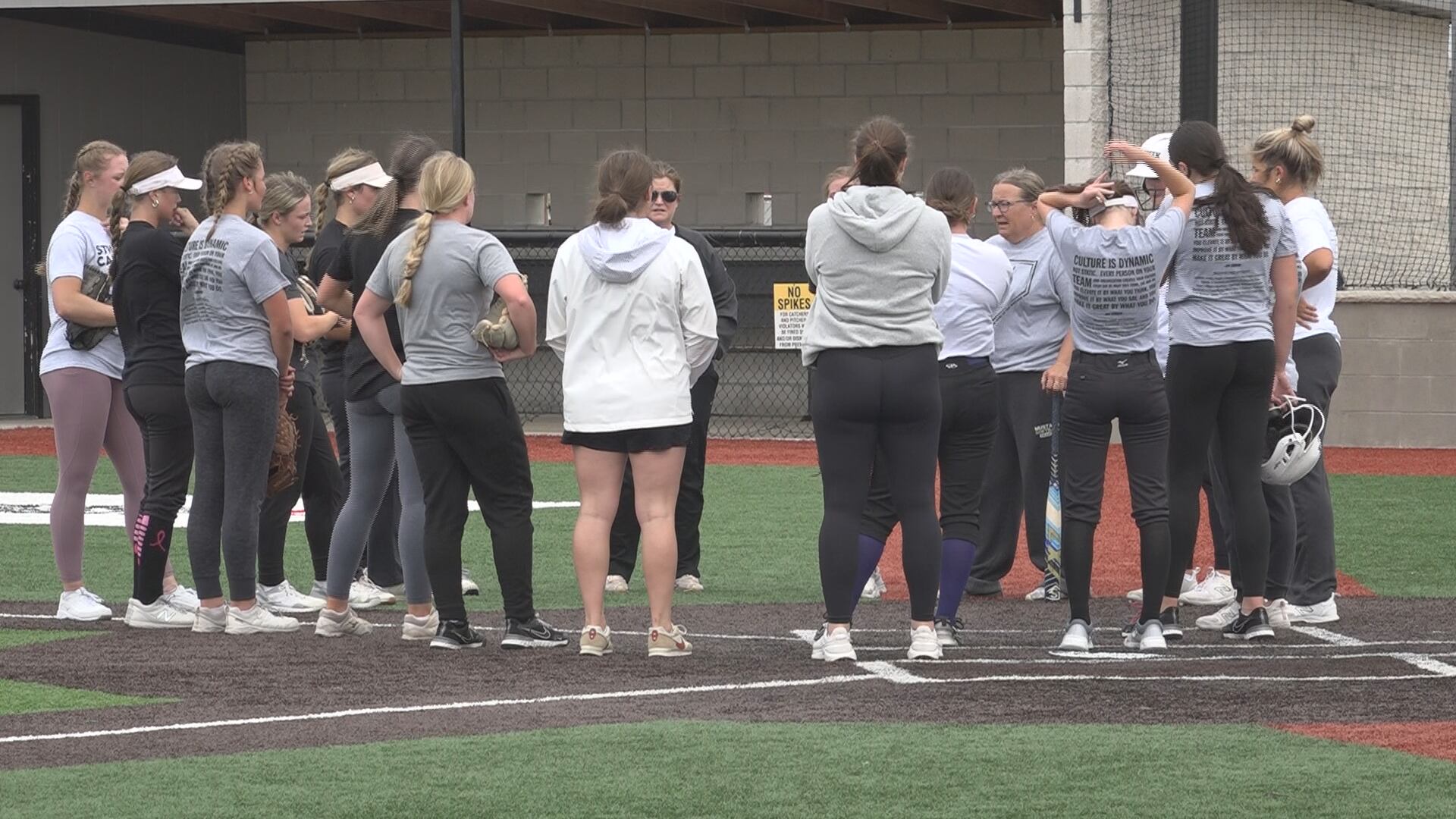Rock Creek softball goes to 4th straight state tournament looking to chase a title - Vimarsana News