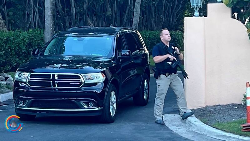 FBI search Trump's residence